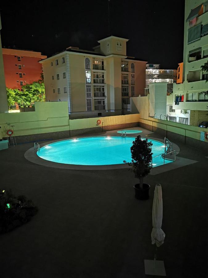 Blue Ocean Apartment Torremolinos Exterior foto